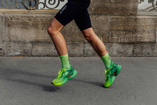 CORE RUN COMPRESSION SOCKS 5.0 - Edt.Gradient - MID CUT, WOMEN