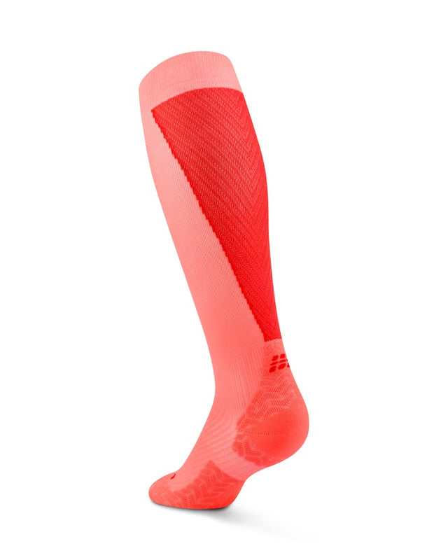 CORE RUN ULTRALIGHT COMPRESSION SOCKS 4.0 - TALL, MEN – CEP Japan 公式 ...
