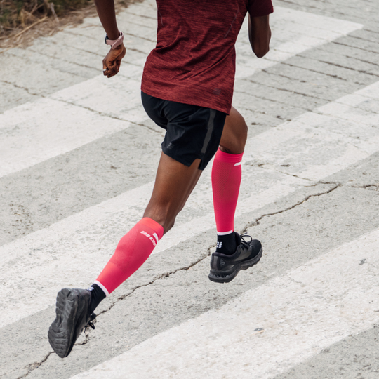 The Run Compression Tall Socks 4.0, Women, Pink/Black