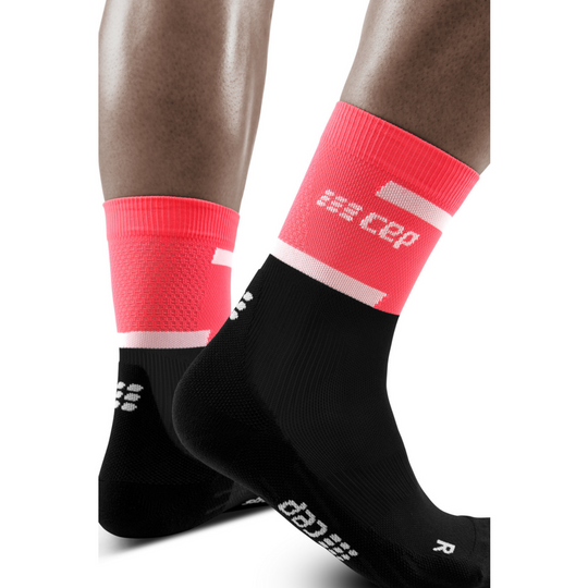 The Run Compression Mid Cut Socks 4.0, Men, Pink/Black, Side View